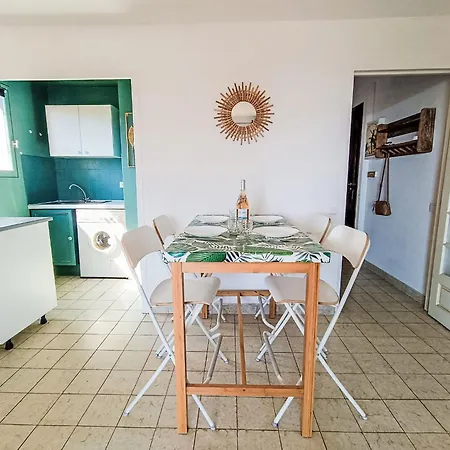 Апартаменти Les Sangliers By Interhome Сен-Рафаель