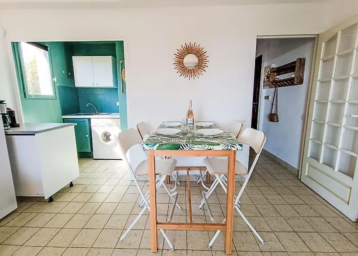 Appartamento Les Sangliers By Interhome Saint-Raphaël