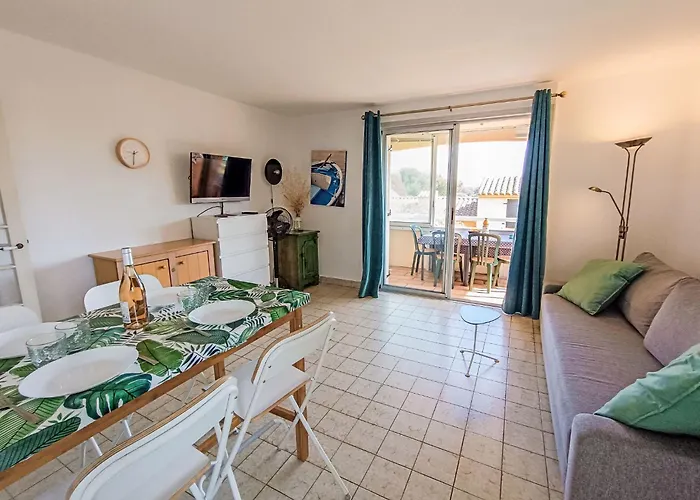 Les Sangliers By Interhome Saint-Raphaël